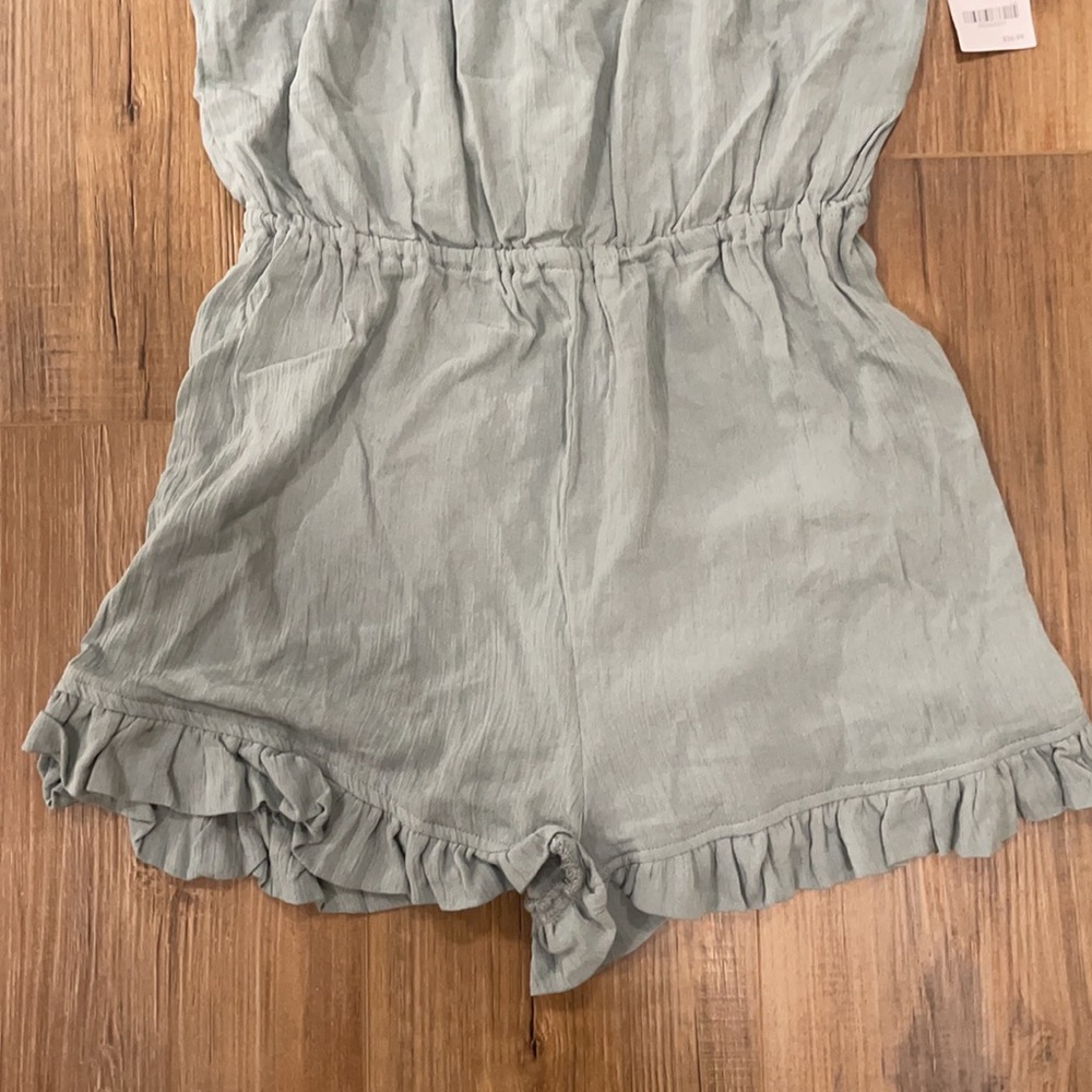 Romper Charlotte Russe - Picture 2 of 12